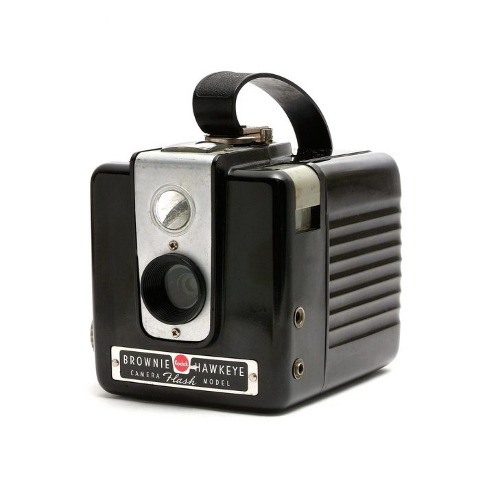 Cámara de baquetlita Kodak Brownie Hawkeye Flash Model del año 1955.